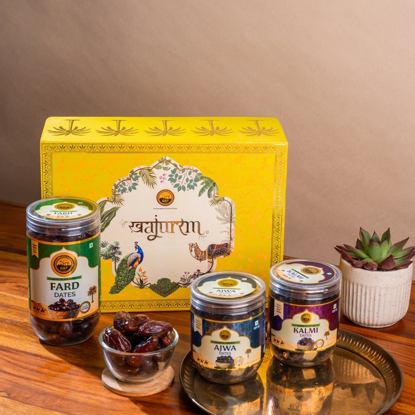 Khajurum Signature Hamper